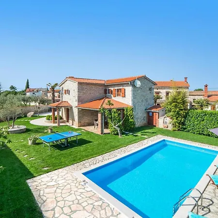 Vikendica Petric Pula