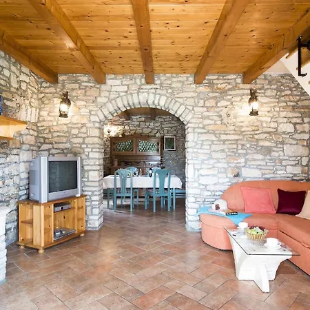 Petric Semesterbostad Pula