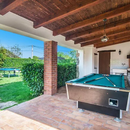 Semesterbostad Petric *