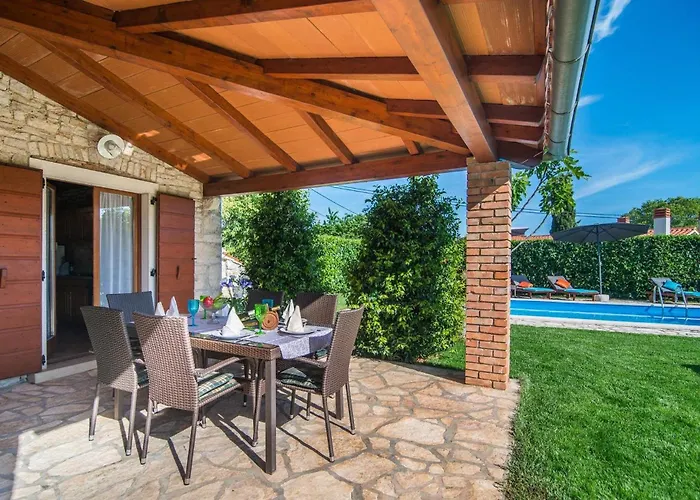 Dom wakacyjny Petric *