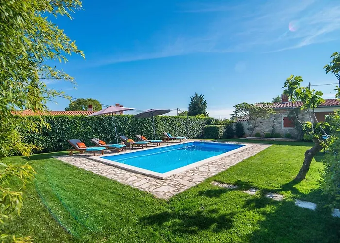 Holiday home Petric